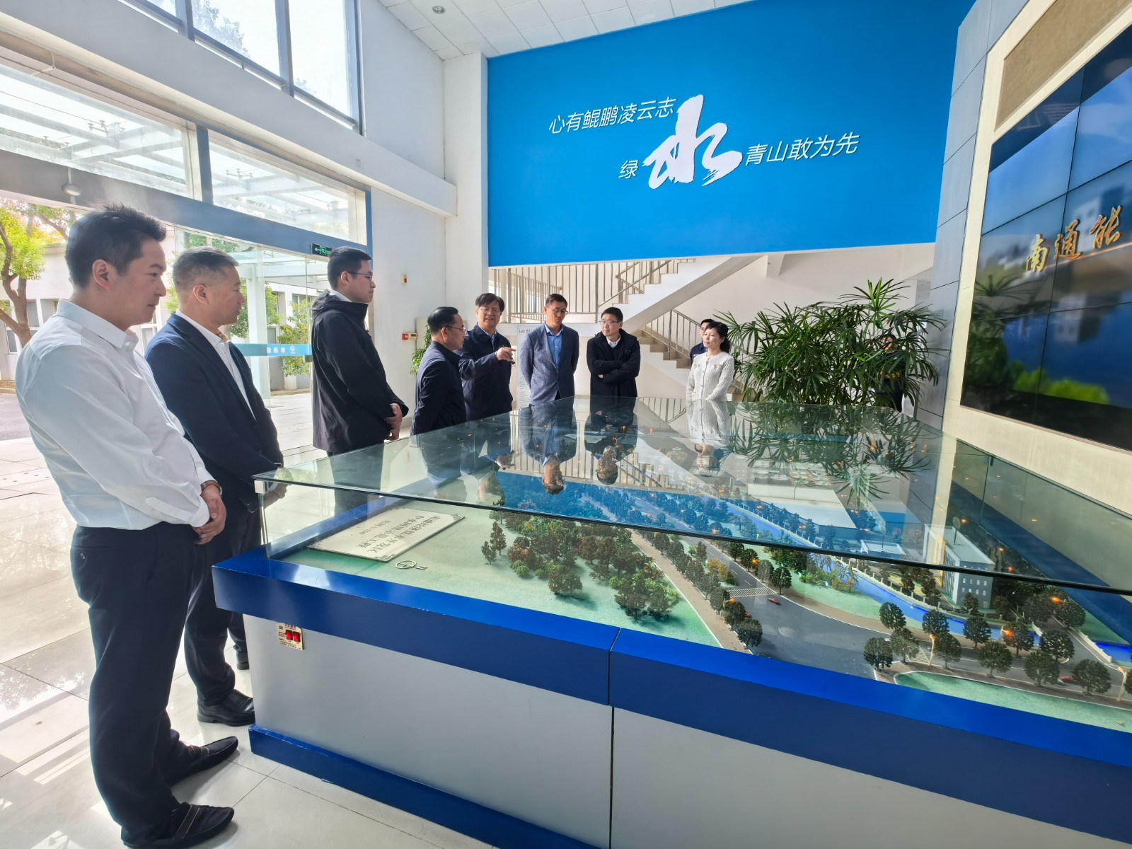 擴(kuò)大再生水利用 推進(jìn)節(jié)水產(chǎn)業(yè)發(fā)展